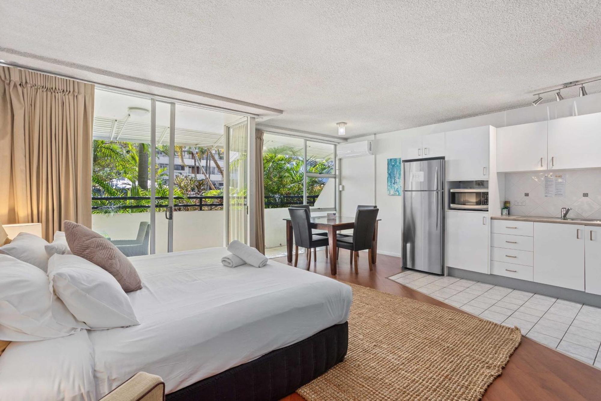 Hi Ho Beach Apartments On Broadbeach Gold Coast Luaran gambar