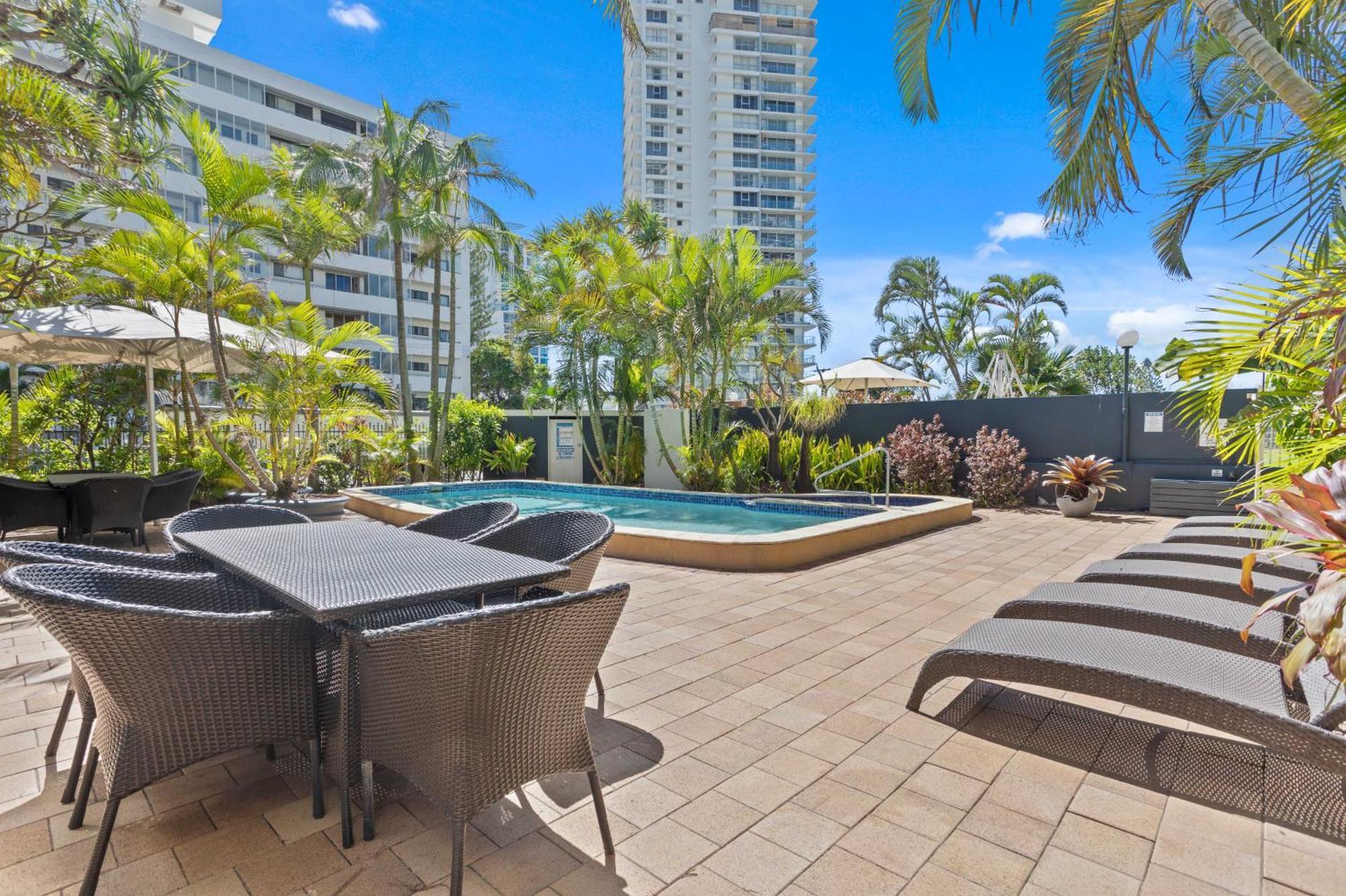 Hi Ho Beach Apartments On Broadbeach Gold Coast Luaran gambar