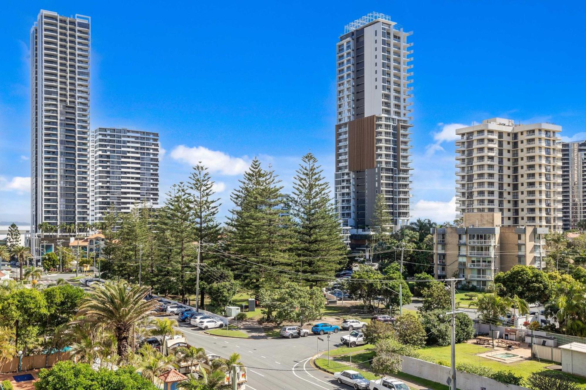 Hi Ho Beach Apartments On Broadbeach Gold Coast Luaran gambar
