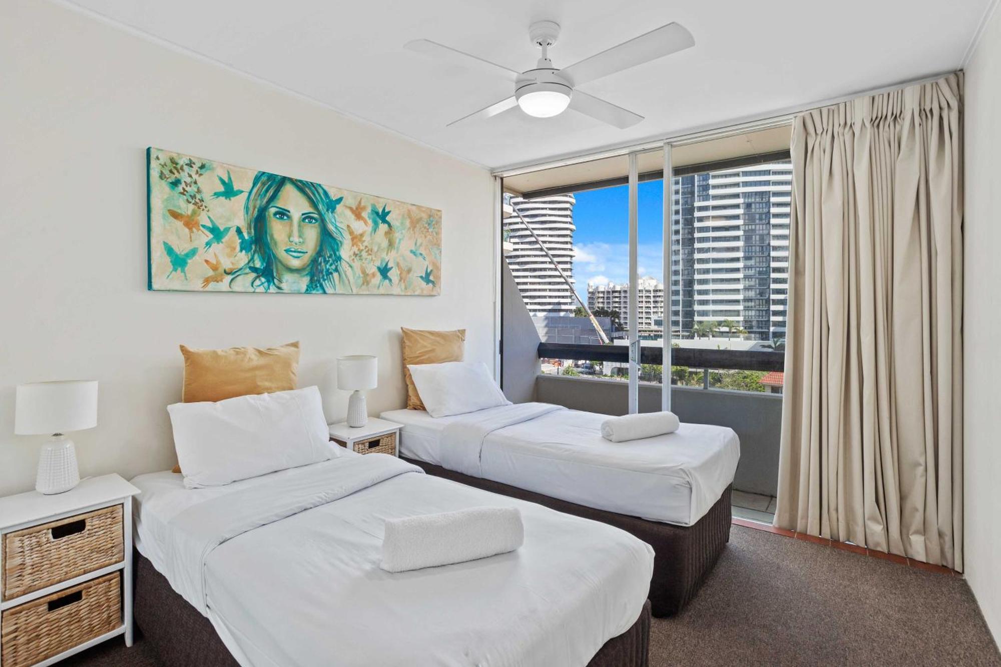 Hi Ho Beach Apartments On Broadbeach Gold Coast Luaran gambar